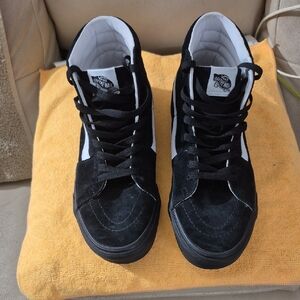 Vans Classic Black and White High-Tops